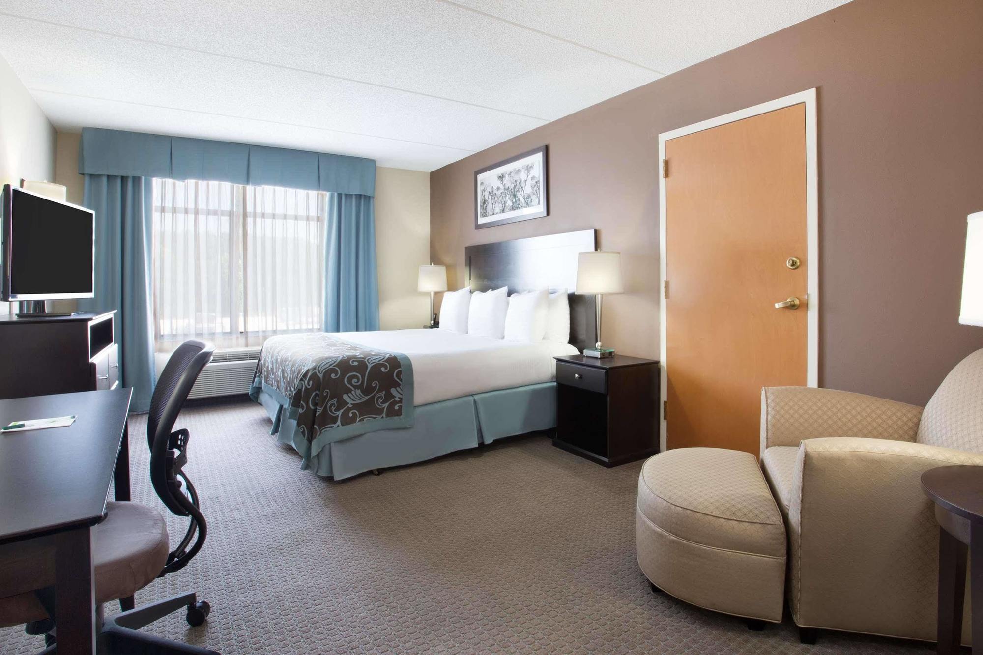 Wingate By Wyndham Garner/Raleigh South Hotel Eksteriør billede